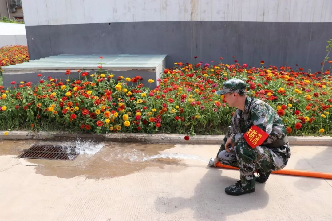 公司組織開(kāi)展防汛應(yīng)急演練 . 公司組織開(kāi)展防汛應(yīng)急演練